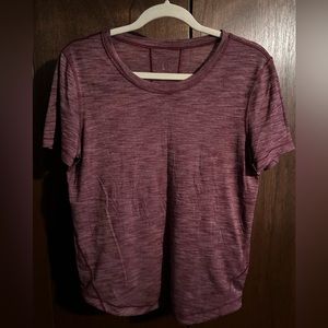 Lululemon crop tee